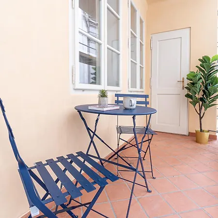Apartment Beautifully Renovated At Lesser Town Prague
