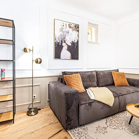 Apartment Beautifully Renovated At Lesser Town Prague