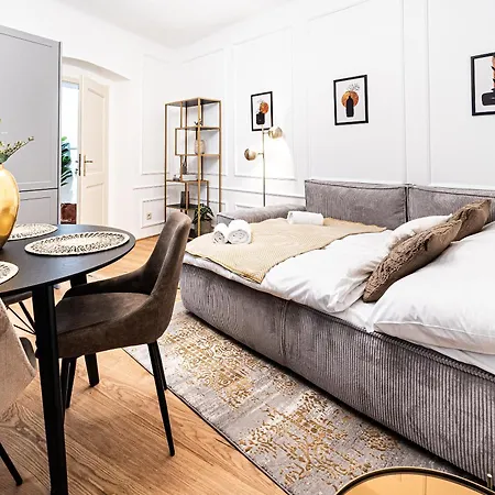 Exquisite Apartments At Lesser Town By Easybnb Premium * براغ