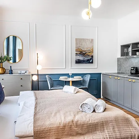 شقة Exquisite Apartments At Lesser Town By Easybnb Premium *