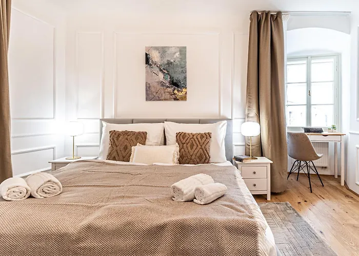 Beautifully Renovated At Lesser Town *