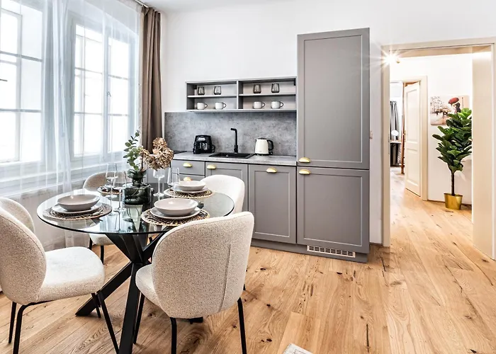 Beautifully Renovated At Lesser Town *