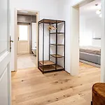 Premium In Lesser Town By Easybnb Premium Praha