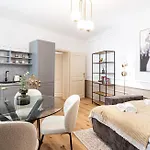 Premium In Lesser Town By Easybnb Premium *